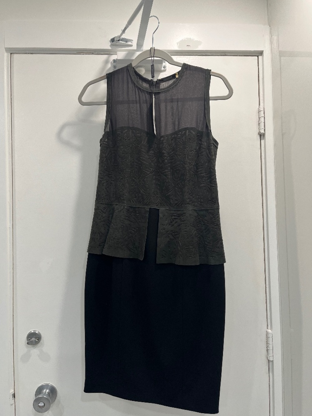 Elie Tahari Aviva NWT dress in size 6.  Color ARMOR.